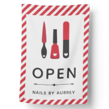 キュートレッドマニキュリストネイルアーティストオープン