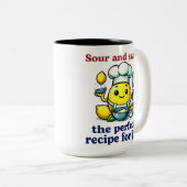キュートレモンシェフベーキングうれしそうな喜び ツートーンマグカップ (正面右)