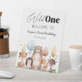 キュートワイルドワンフォレストウッドランドアニマルズ誕生日 台座サイン (インサイチュ)