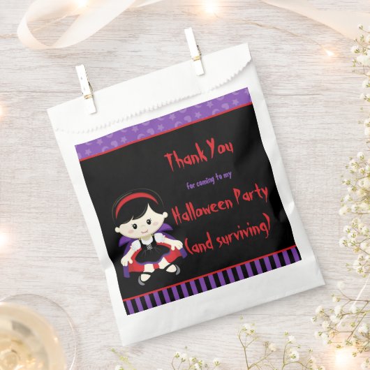 キュートヴァンパイアガールハローウィンパーティ フェイバーバッグ (クリップ留めされた状態)