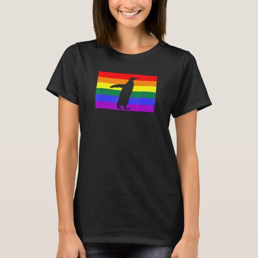 キュート北極ペンギン愛Lgbtqゲイプライド国旗のクエ Tシャツ (正面)