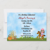 キュート女性のカーボーイ、馬と納屋の秋の馬誕生日 招待状 (裏面)