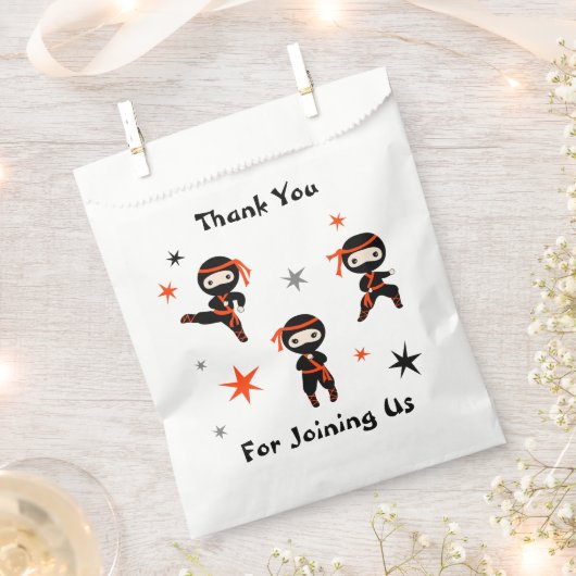 キュート忍者ウォリアー子供の誕生日 フェイバーバッグ (クリップ留めされた状態)