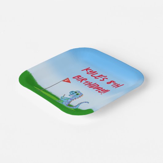 キュート恐竜ゴルフをテーマにした子供の誕生日ナプキンス ペーパープレート (傾斜あり)