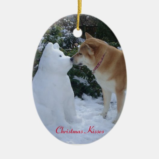 キュート秋田キスをする雪だるま秋田季節 セラミックオーナメント (正面)