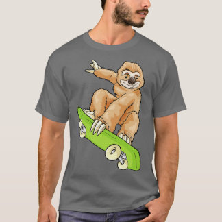 キュート・スロースはスケートボードをしている Tシャツ