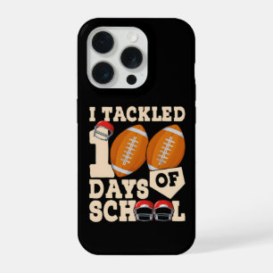キュート!100日間学校フットボールを乗り越えた子供たち iPhone 15 PROケース
