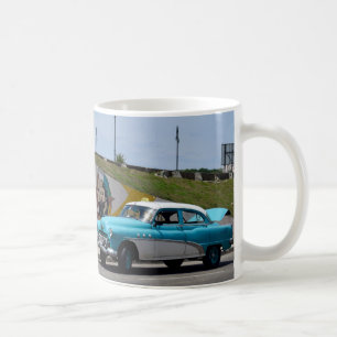 キューバの古い車のカラフルなハバナの芸術 コーヒーマグカップ