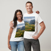 キューバの渓谷のパノラマ風景 Tシャツ (ユニセックス)
