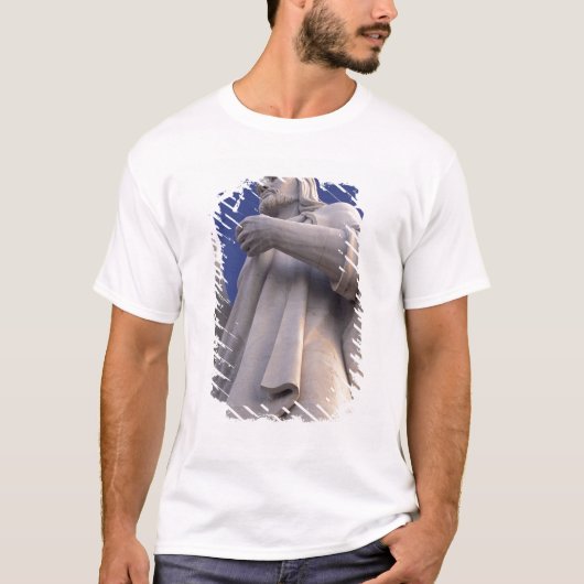 キューバ、ハバナ、イエスの彫刻 Tシャツ (正面)