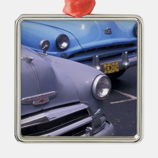 キューバ、ハバナ。クラシック1950年の自動車 メタルオーナメント (正面)