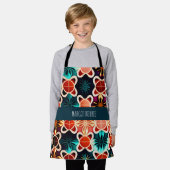 キュービックフラワーレッドフローラレトロ エプロン (着用した状態)