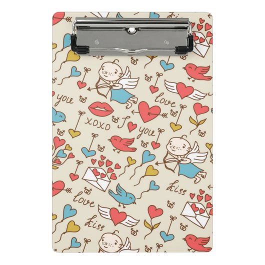 キューピッドが付いているバレンタインデーパターン ミニクリップボード (正面)