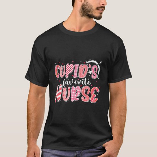 キューピッドのお気に入りの看護師 看護の日 Tシャツ (正面)