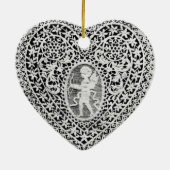 キューピッドレースハート写真テンプレート セラミックオーナメント (裏面)