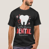 キューピッド歯科お気に入りの助手バレンタインデー Tシャツ (正面)