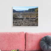 キラウエアの乾燥溶岩ベッドの上にイキクレーター キャンバスプリント (インサイチュ (リビング))