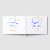 キラキラの小さな星の誕生日の紫のオレンジ ゲストブック (全面)