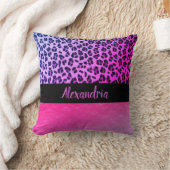 キラキラ色ホットピンクヒョウパーソナライズされた クッション (ブランケット)