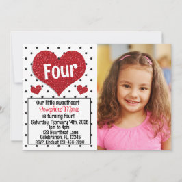 キラキラ赤いハートスウィートアニュエージ誕生日写真 招待状