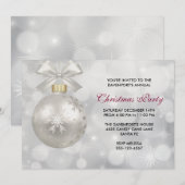 キラキラ輝くシルバーのクリスマスボールがぼやけたライトのパーティで輝く 招待状 (正面/裏面)