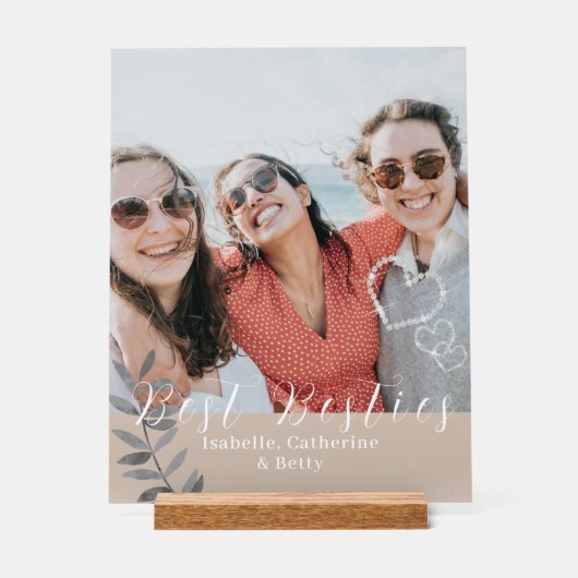 キラキラ輝くハートのベッティ アクリルサイン (正面)