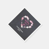 キラキラ輝くピンクのハートの後で幸せ結婚に スタンダードカクテルナプキン (角)