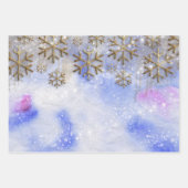 キラキラ輝く雪片のある冬のワンダーランド金ゴールド ラッピングペーパーシート (正面)