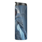 キラキラ輝く霜焼けの鎧を着た氷髷 タンブラー (回転右)