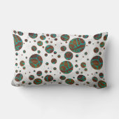 キラフェブラウンとティール(緑がかった色)プリント ランバークッション (裏面)