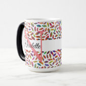 キラリカラフルティの羽モノグラムのパーソナライズ モーフィングマグカップ (正面左)