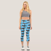 キラーおもしろいホエールオルカかわいい漫画イラストレーション カプリレギンス (正面)