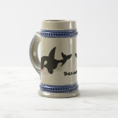 キラーおもしろいホエールオルカかわいい漫画イラストレーション ビールジョッキ (正面左)