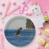 キラークジラが水から飛び出す海 ペーパープレート (パーティー)