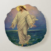 キリストの奇跡 ~マタイによる福音書 14章 30~31 ~ 水の上を歩くイエス・キリスト ラウンドクッション (裏面)