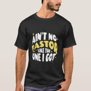 キリスト教のカトリック教徒の愛Oのような牧師はいない Tシャツ