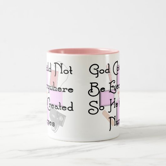 キリスト教のナースのギフトの"神はどこでもあることができませんでした ツートーンマグカップ (中央)