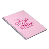 キリスト教の信仰が生まれ、聖書の聖句ピンクに輝く ノートブック (右側)