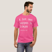 キリスト教の復活祭で多くの事が起こりおもしろいる Tシャツ (正面フル)
