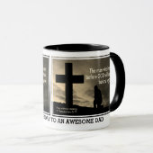 キリスト教の神の前にひざまずく父の日の男 マグカップ (正面右)