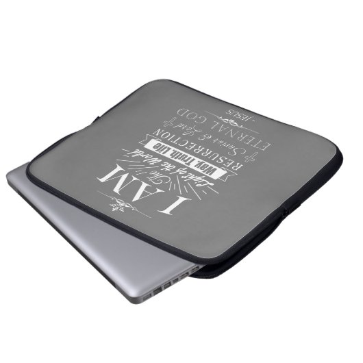 キリスト教の素晴らしい聖書の主張イエス：私はAM ラップトップスリーブ (正面下部)