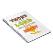 キリスト教の聖書の聖句 – 箴言3:5 ノートブック (右側)