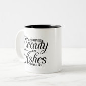 キリスト教の聖書詩-与え灰の神美しい ツートーンマグカップ (正面左)