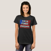 キリスト教信教ファミリー自由米国国旗4th J Tシャツ (正面フル)