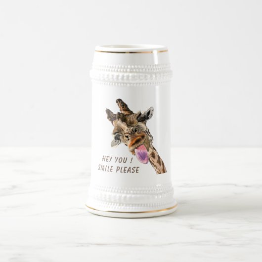 キリンおもしろいとビールスタイよくはしゃぐン – スマイル ビールジョッキ (中央)