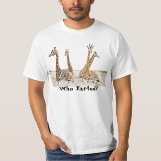 キリンおもしろい写真 – Four Giraffe's Who Farted? Tシャツ