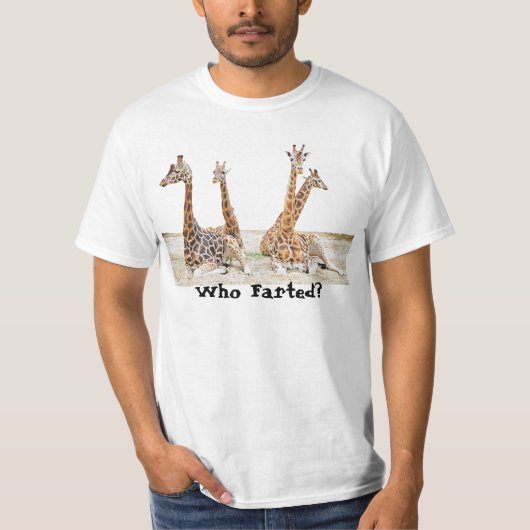 キリンおもしろい写真 – Four Giraffe's Who Farted? Tシャツ (正面)