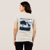 キリンに月がささやくとき トライブレンドTシャツ (裏面全面)