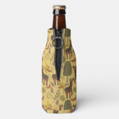 キリンのシームレスなパターン黄色の背景 ボトルクーラー (ボトル裏面)