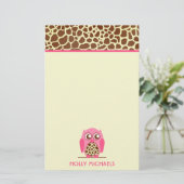 キリンのプリント及びピンクのフクロウの文房具 便箋 (スタンド正面)